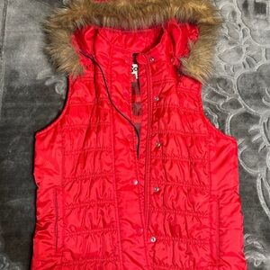 SO Red Quilted Puffer Vest with Fur-Trim Hood